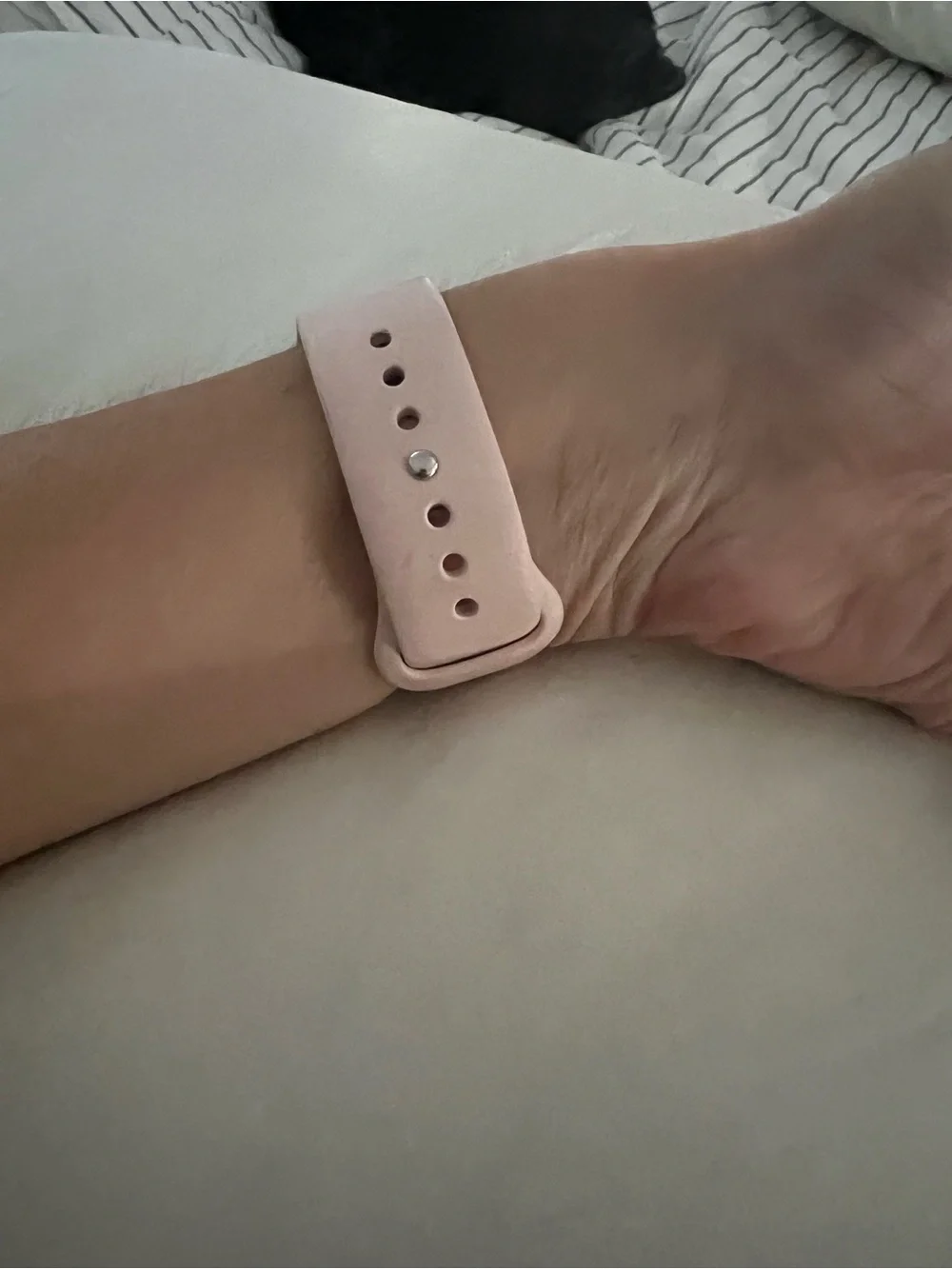 Apple Watch Series 4 40mm with Pink Sport Band